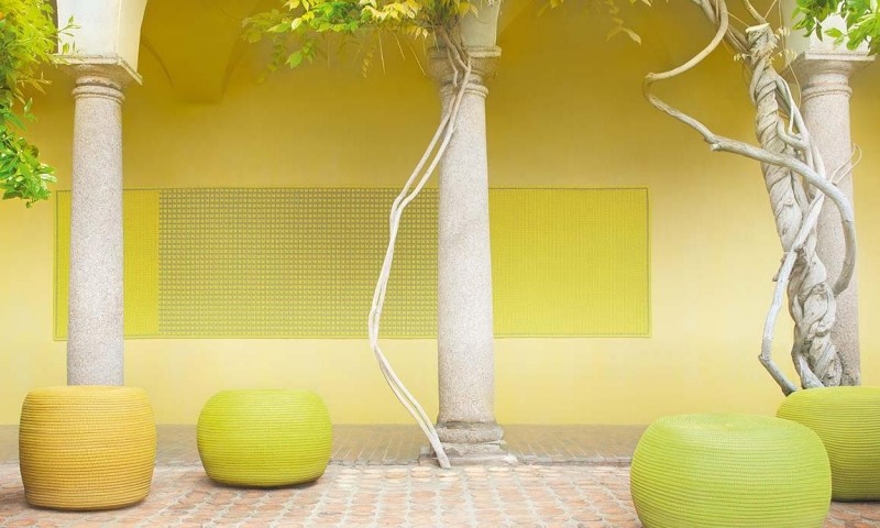 salon-jardin-pouf-exterieur-ronds-jaune pouf extérieur