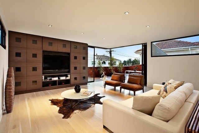 salon-meuble-tv-moderne-système-panneaux-bois