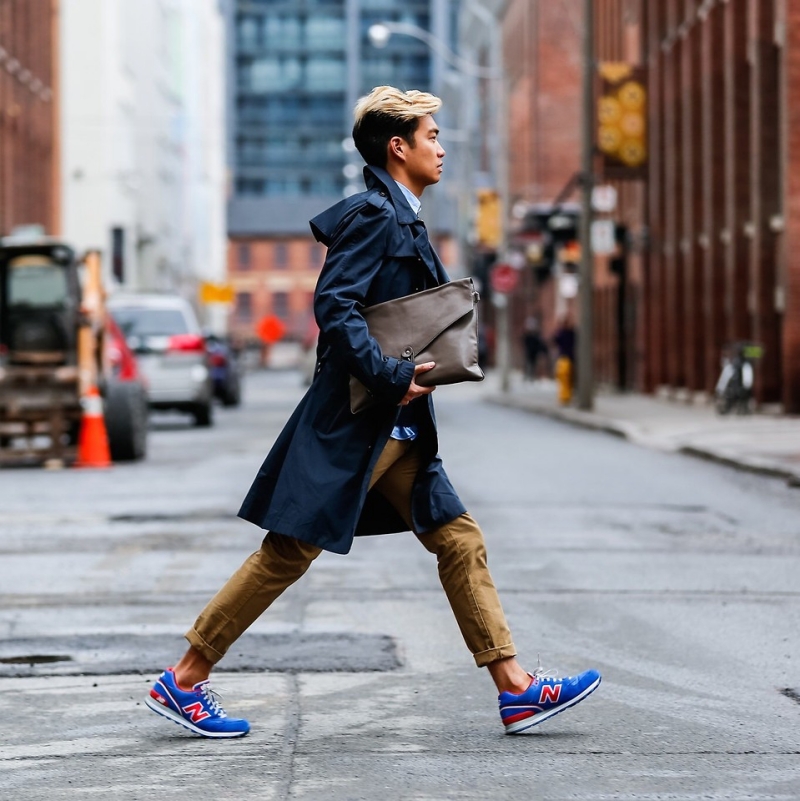 sneakers-homme-new-balance-bleu-rouge-tenue-ville 