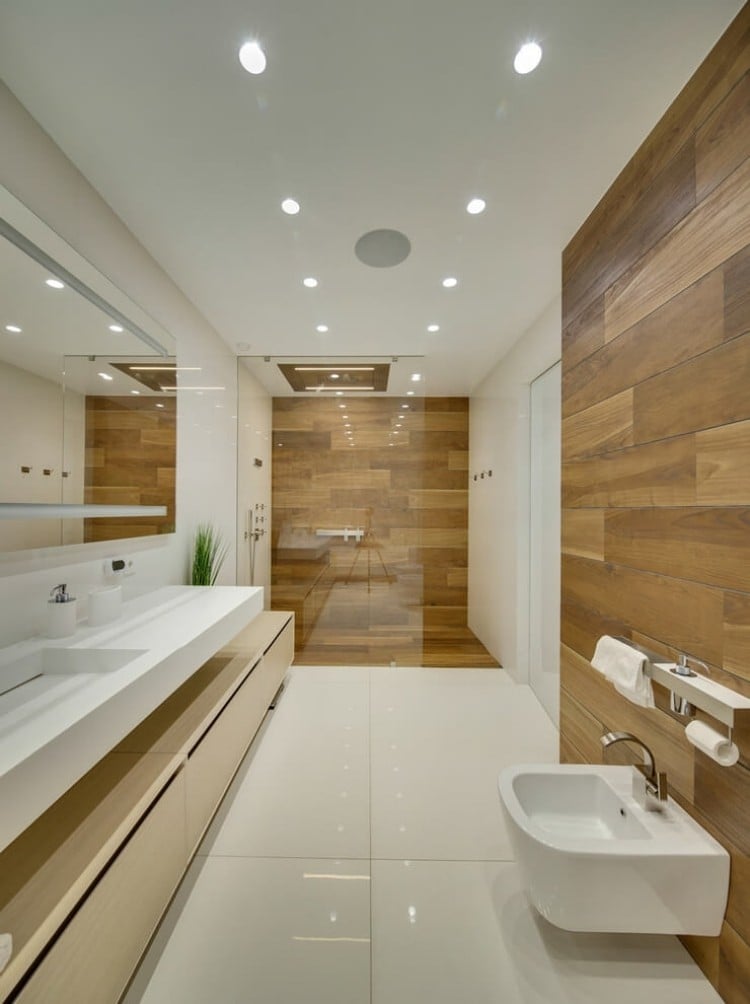 aménagement intérieur  salle-bains-bois-lavabo-spots-encastres-miroir-rectangulaire