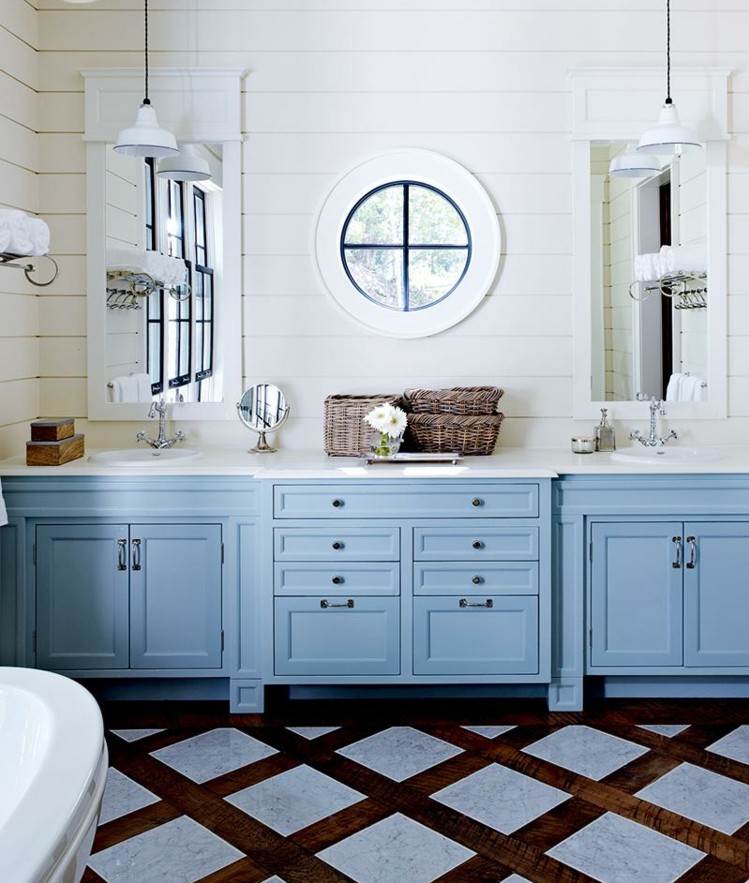 aménagement-salle-de-bain-style-rustique-armoire-rangement-miroir-rond