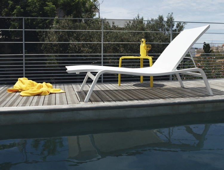 bain-soleil-design-moderne-aluminium-laqué-blanc-Alizé-XS