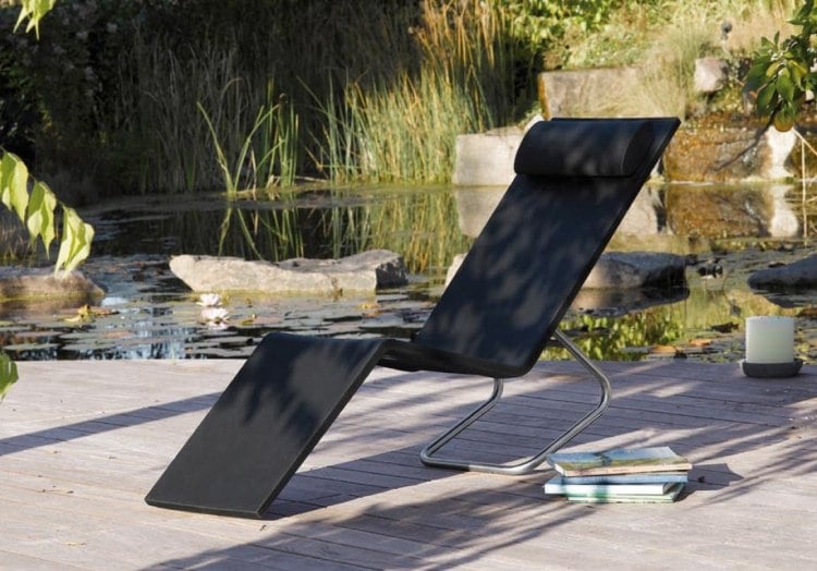 bain-soleil-noir-pieds-métal-design-moderne-MVS-Vitra