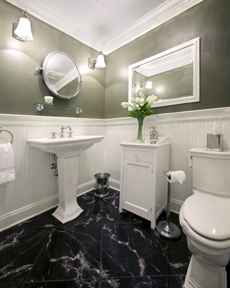 carrelage-marbre-salle-bains-moderne-marbre-noir-sanitaire-blanc