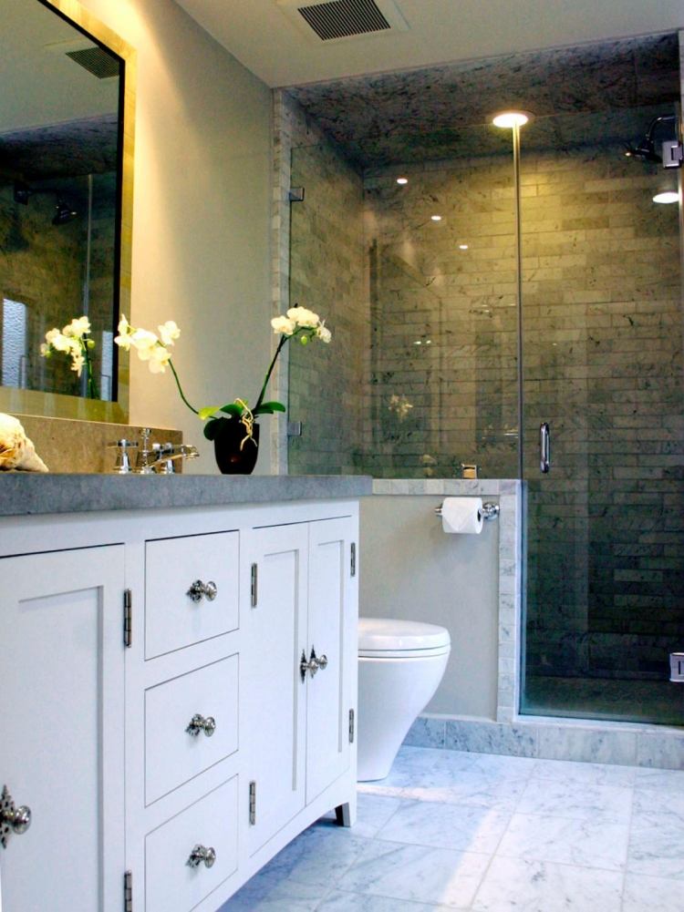 carrelage-marbre-salle-bains-sol-marbre-comptoir-granit-cabine-douche-tuiles