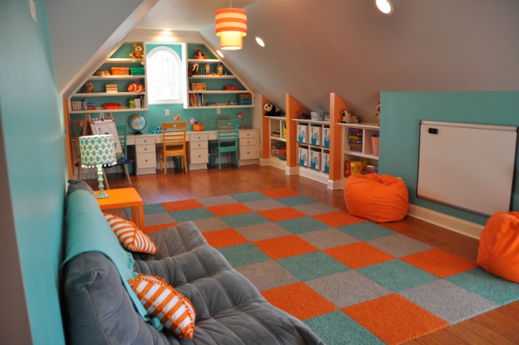 chambre-enfants-combles-couleurs-surprenantes-turquoise-orange