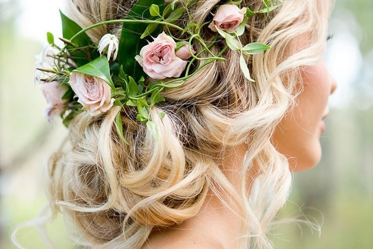 Coiffure mariage cheveux longs et coiffure mariage mi long en 60 idées