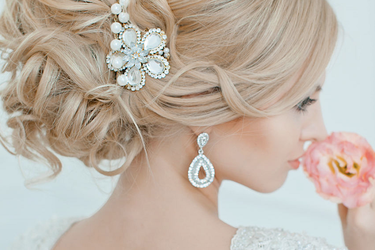 Coiffure mariage cheveux longs et coiffure mariage mi long en 60 idées