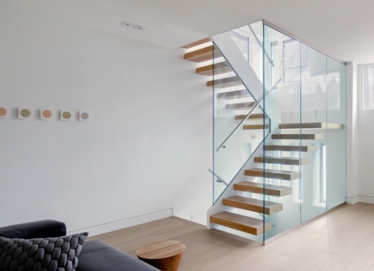 deco-interieur-escaliers-bois-garde-corps-verre