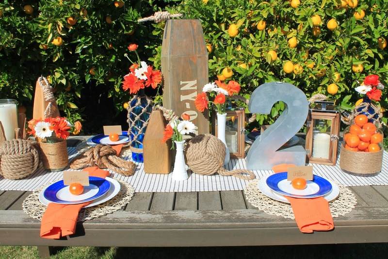 decoration-marine-table-bois-accents-bleus