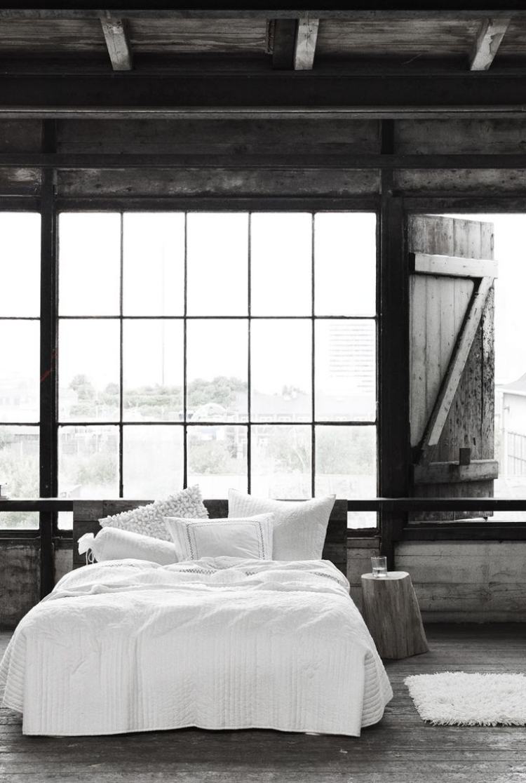 design-chambre-blanche-romantique-bois-gris-usé-esprit-grange