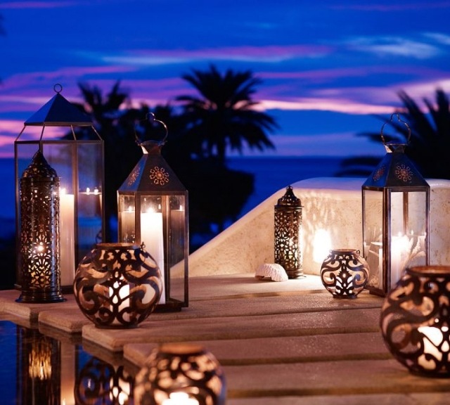 décoration-jardin-éclairage-romantique-lanternes-métal-filigrane