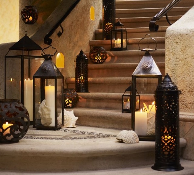 décoration-marches-escalier-lanternes-métalliques-tailles-différentes