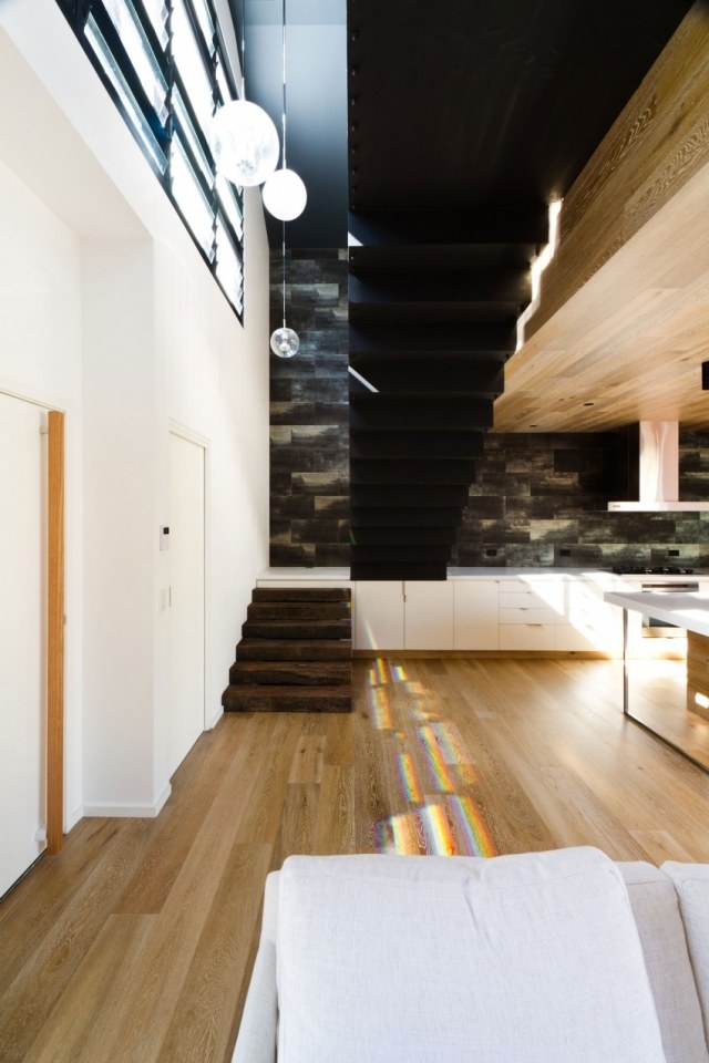 escalier-intérieur-design-exclusif-2-volées-palier-plan-cuisine
