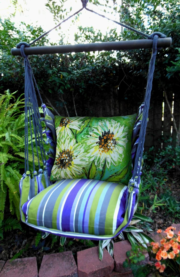 hamac-chaise-coussins-fleurs-rayures hamac chaise