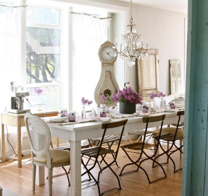 Décoration shabby meubles récup superbes sur fond blanc! Lustres désign Ancien