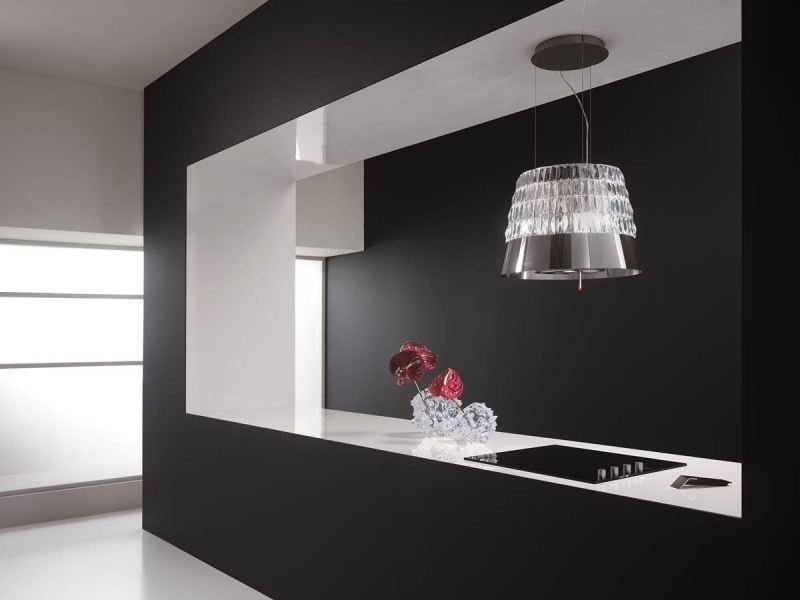hotte-decorative-design-noir-blanc-cuisine-hotte-suspendue-acier-verre