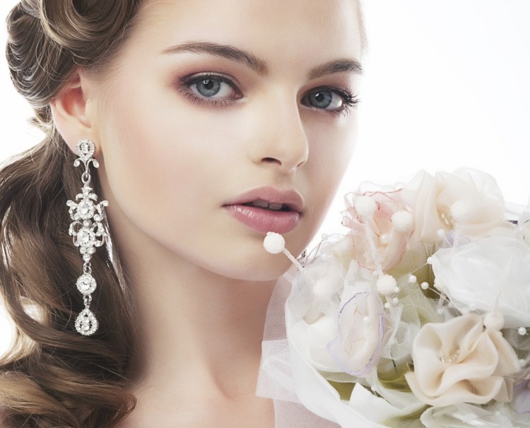 Résultat de recherche d'images pour "maquillage rose mariage"