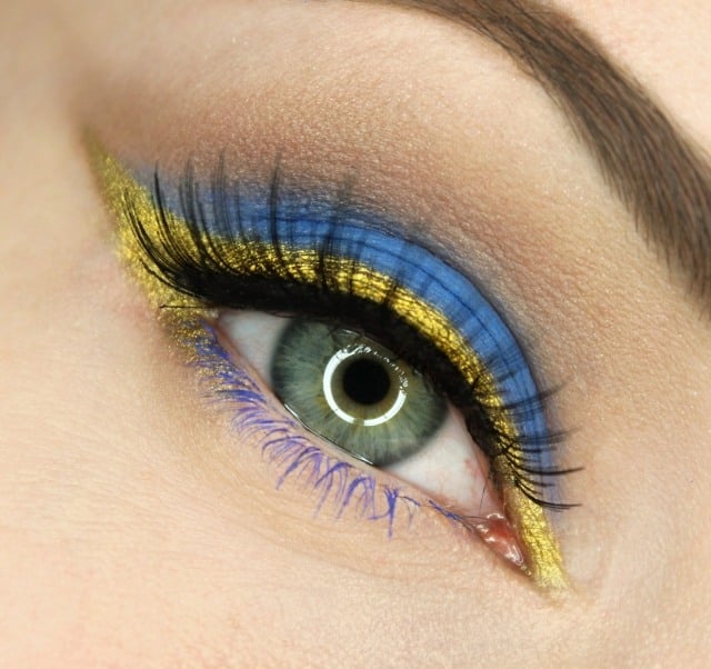 maquillage-yeux-idee-ete--eye-liner-mascara-bleu-smokey-eye