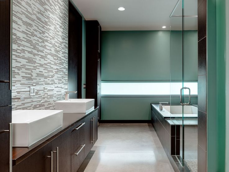 meuble salle de bains bois poignées-chromées-mat-mur-mosaique