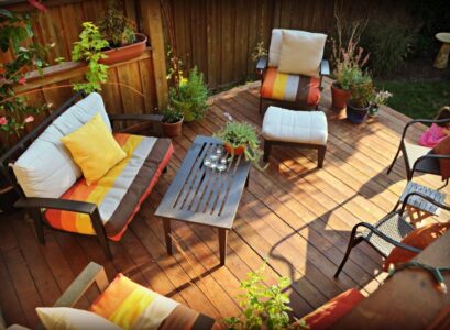 meubles et décoration galettes coussins-terrasse-bois-jardin