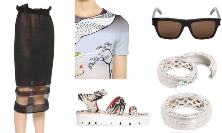 mode-été-2015-jupe-noire-t-shirt-sandales-lunettes-soleil-bracelets