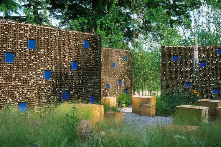 mur-gabion-art-jardin-gabionnage-pierres-graminées-ornement