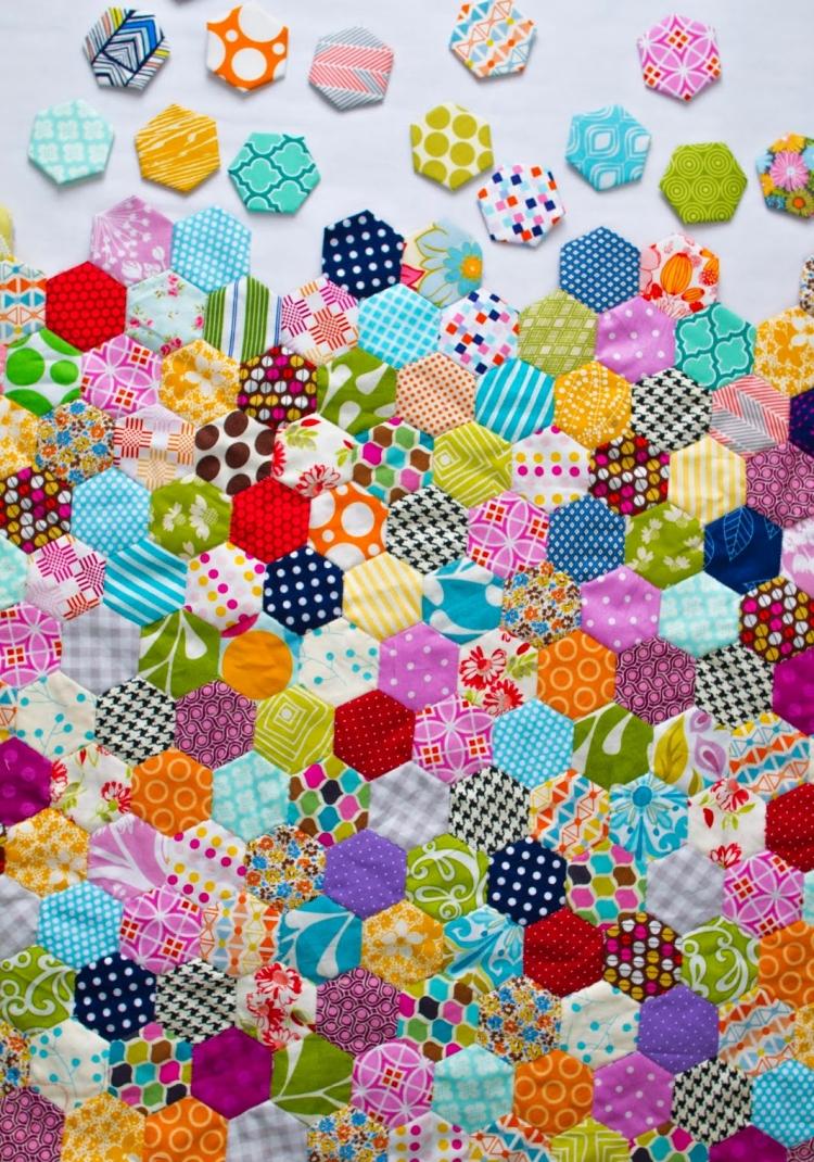 patchwork-facile-original-hexagones-multicolores-assemblés2 patchwork facile