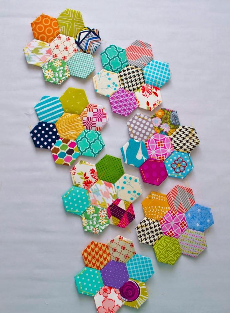 patchwork-facile-schéma-suivre-hexagones-assembler