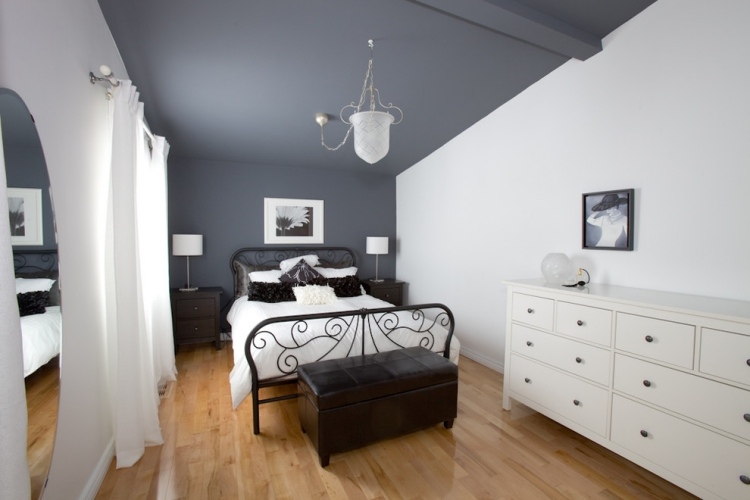 peinture-murale-grise-chambre-coucher-armoire-rangement-revetement-sol