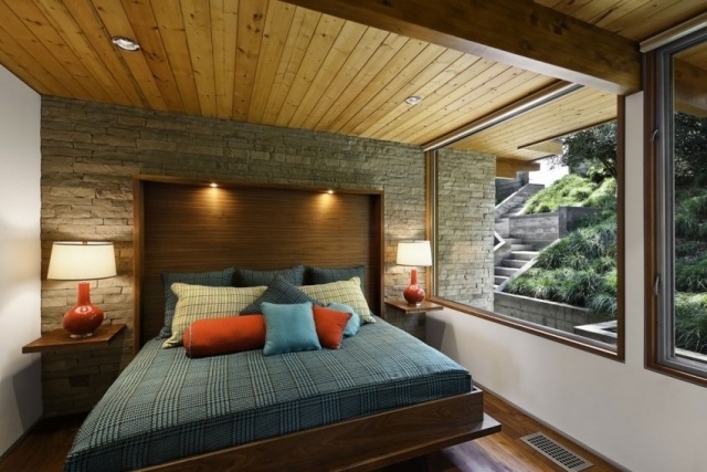 plafond-design-lambris-bois-chambre-coucher-spots-encastres