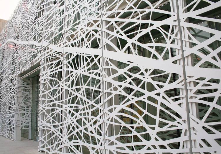 revêtement-façade-panneaux-métalliques-aluminium-blanc