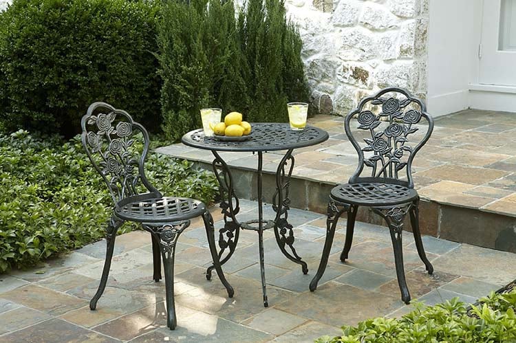 table-chaises-jardin-fer-forgé-style-vintage-patio-terrasse
