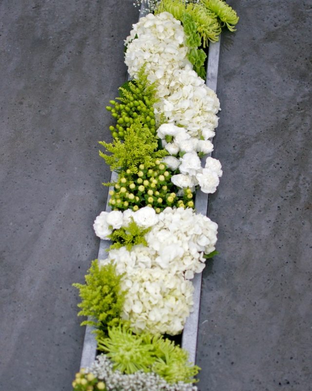 table-exterieur-idee-deco-fleurs-jardin
