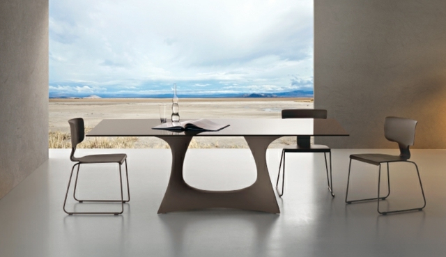 table-rectangulaire-exterieur-coin-repas-chaises