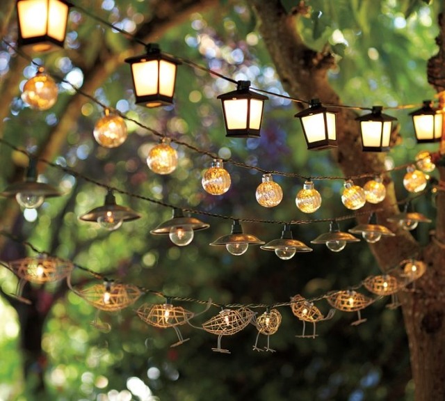 éclairage-décoration-jardin-réussis-guirlandes-lanternes