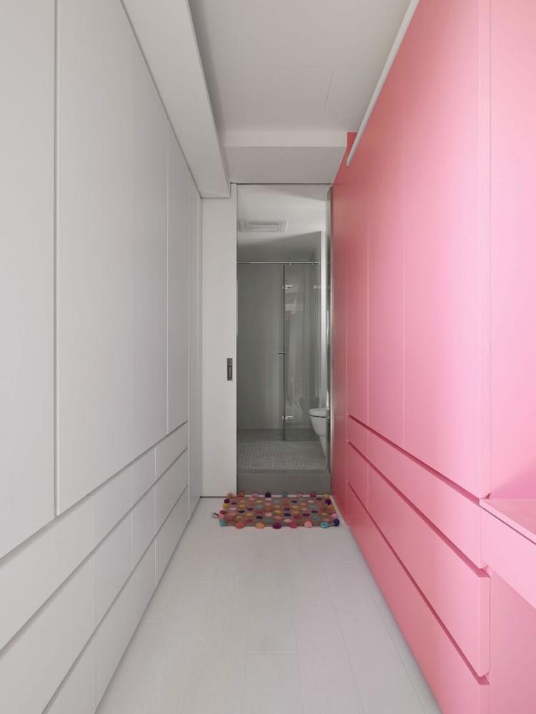 aménagement intérieur Chorus-Ganna-Design-armoire-rangement-rose