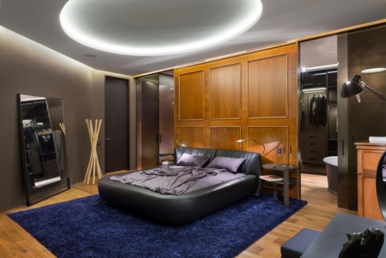 amenagement-interieur-appartement-luxe-tapis-bleu-eclairage-indirect