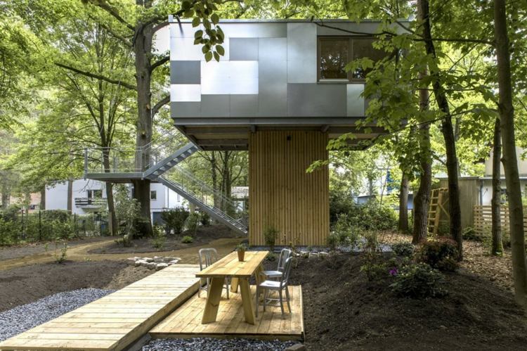 cabane-dans-arbres-design-Baumhaus-panneaux-aluminium