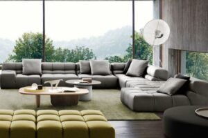 canapé-xxl-tuftytime-modulable-gris-coussins-table-basse