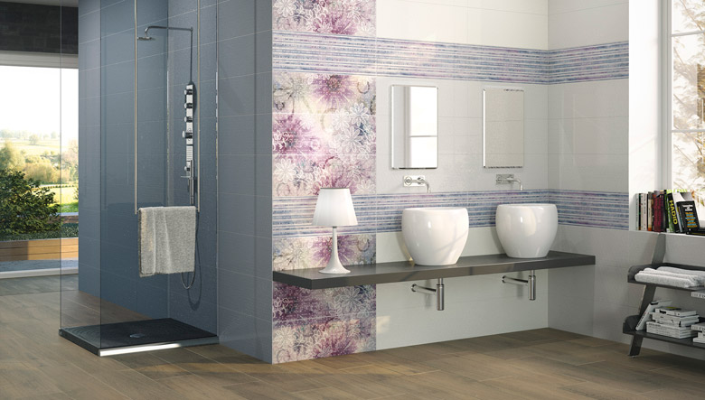 carrelage-moderne-mural-blanc-motifs-floraux-roses-rayures-bleues-cabine-douche carrelage moderne