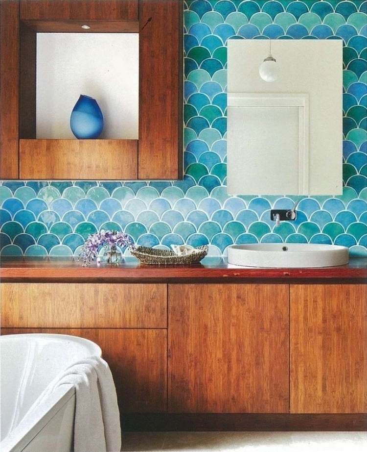 carrelage-salle-bains-original-écailles-poissons-bleu-vert