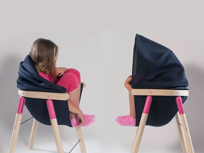 chaise-design-enfant-bois-couleur-noir-ergonomique
