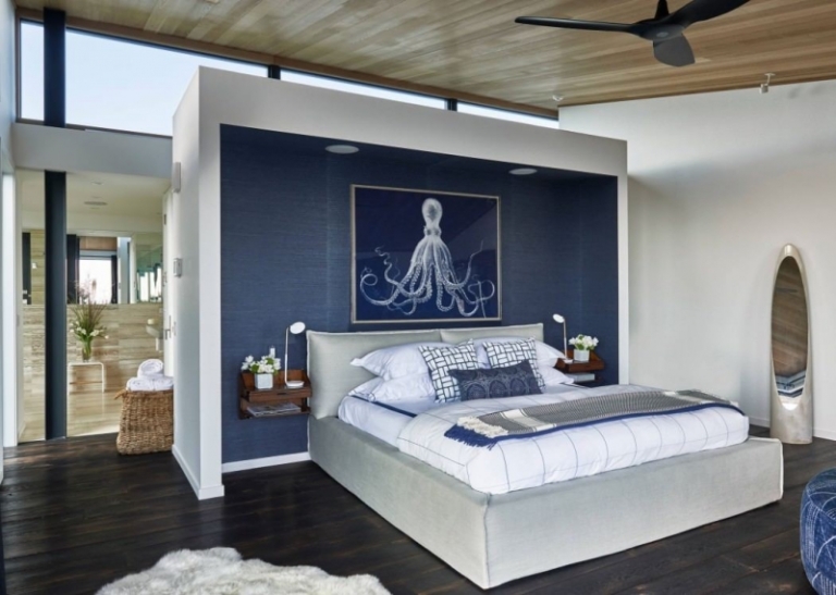 chambre-moderne-blanche-bleue-déco-murale-ventilateur-plafond