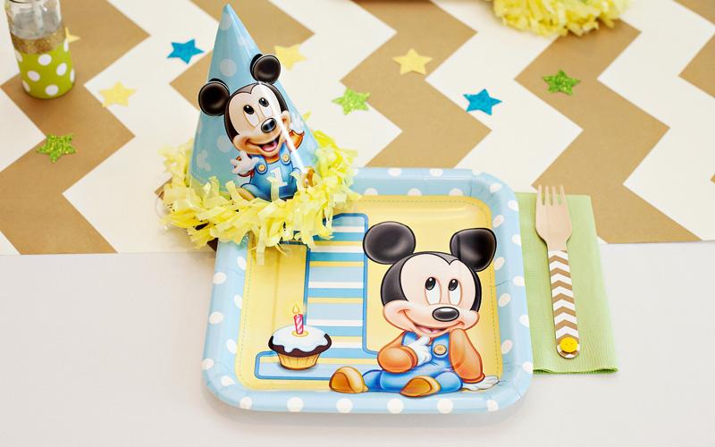 decoration-anniversaire-enfant-Mickey-Mouse-nappe-motif-chevron