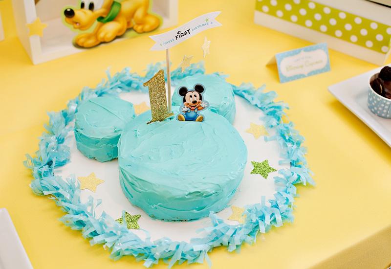 decoration-anniversaire-enfant-Mickey-gâteau-bleu-clair-chiffre-1-pailleté