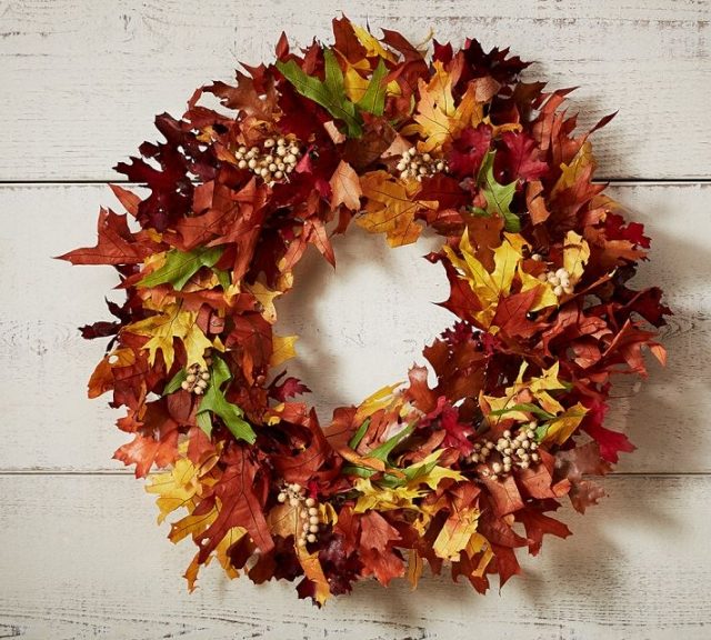 decoration-automne-couronne-porte-feuilles
