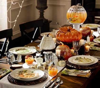 decoration-automne-table-citrouille-serviette-table-rectangulaire-bois