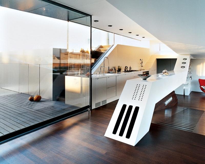 design-conception-cuisine-bar-design-blanc-hote-encastrée-terrasse-revêtement-bois