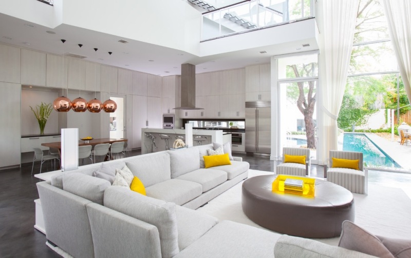 décoration-intérieur-jaune-gris-coussin-ottoman-canape-angle